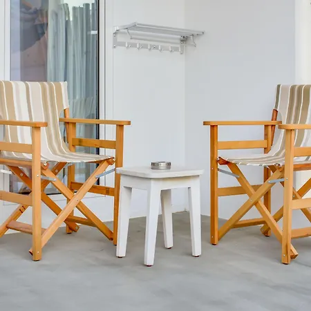 Blue Harbour Boutique Апарт-готель 3*