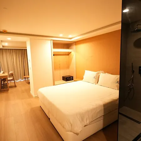 公寓式酒店 Blue Harbour Boutique 圣纳帕