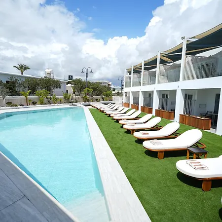 Blue Harbour Boutique Agia Napa